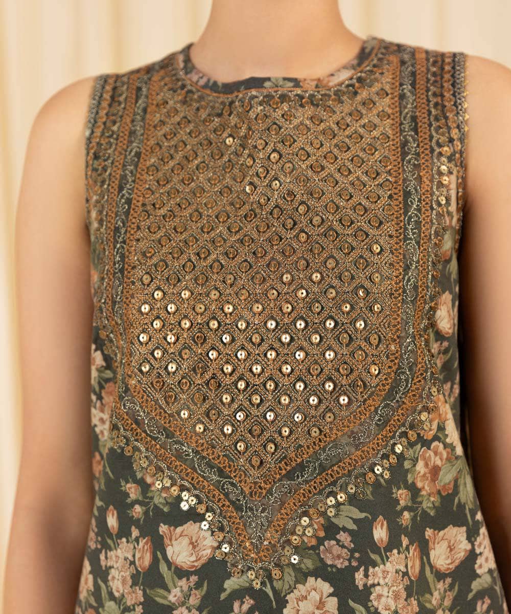 img_sapphire_lawn_24_awwal_boutique