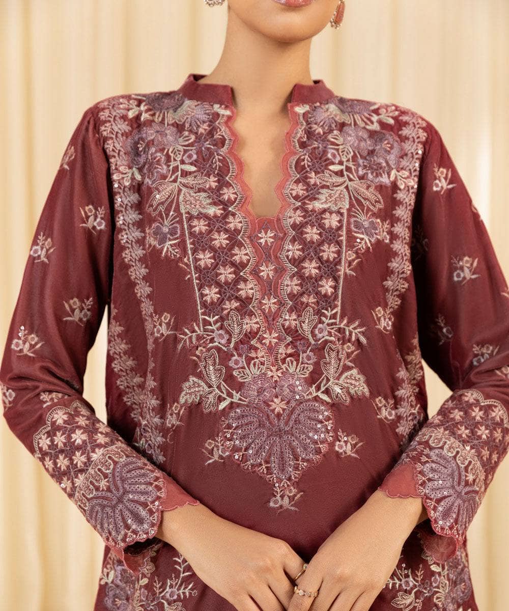 img_sapphire_velvet_awwal_boutique