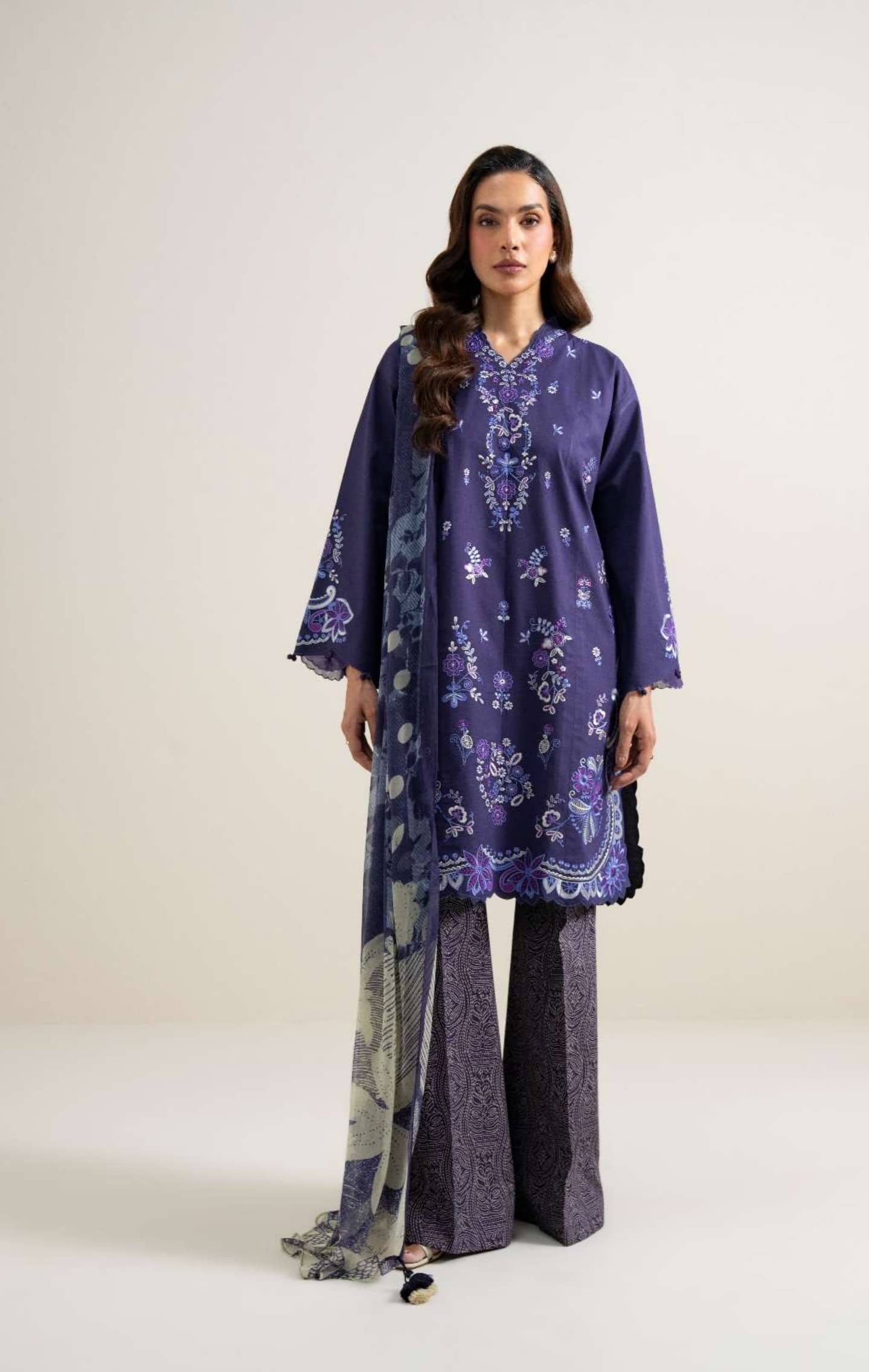 img_sapphire_andaz_lawn_26_awwal_boutique