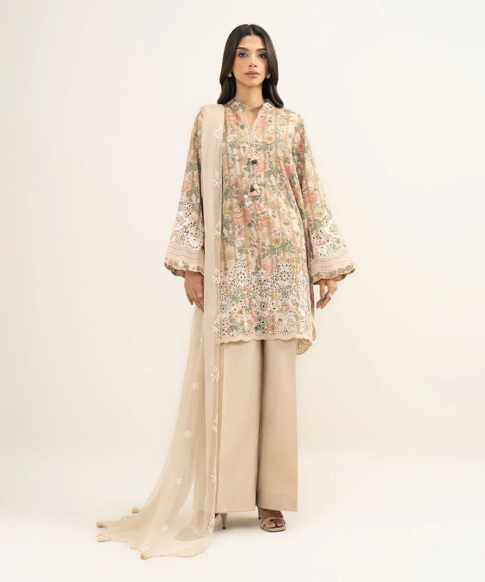 img_sapphire_lawn_awwal_boutique