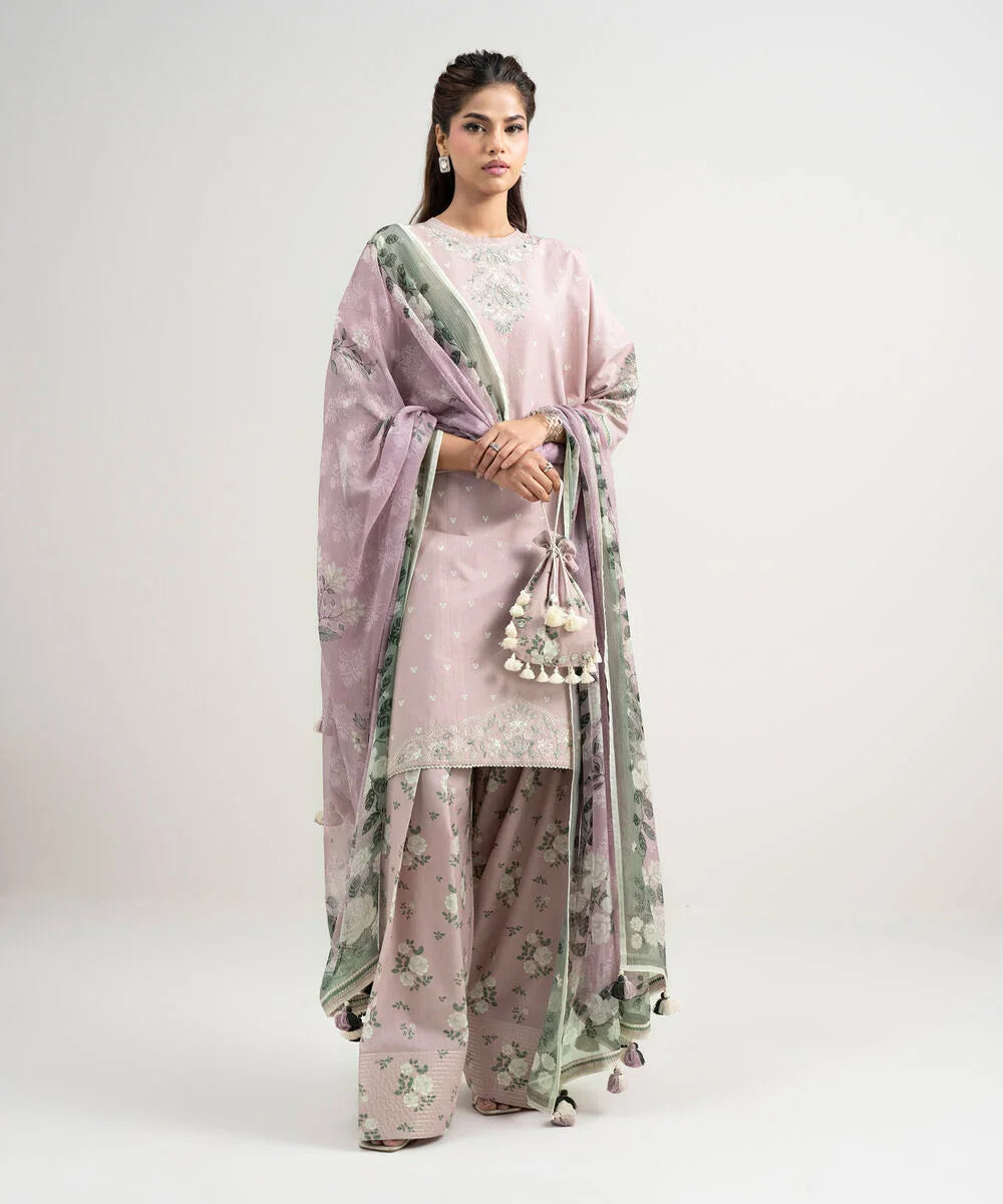 img_sapphire_lawn_awwal_boutique