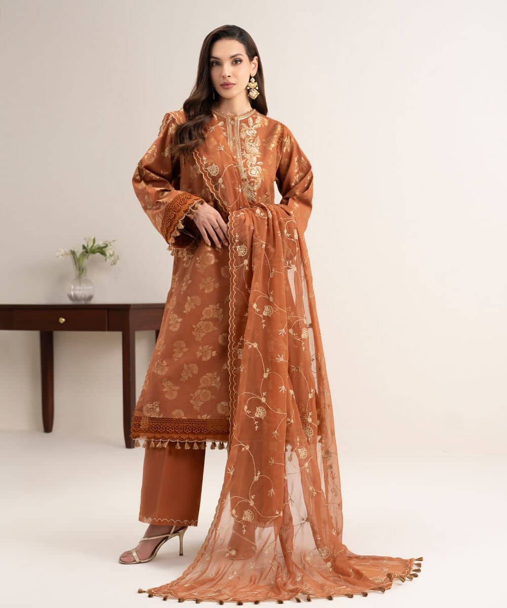 img_sapphire_lawn_awwal_boutique