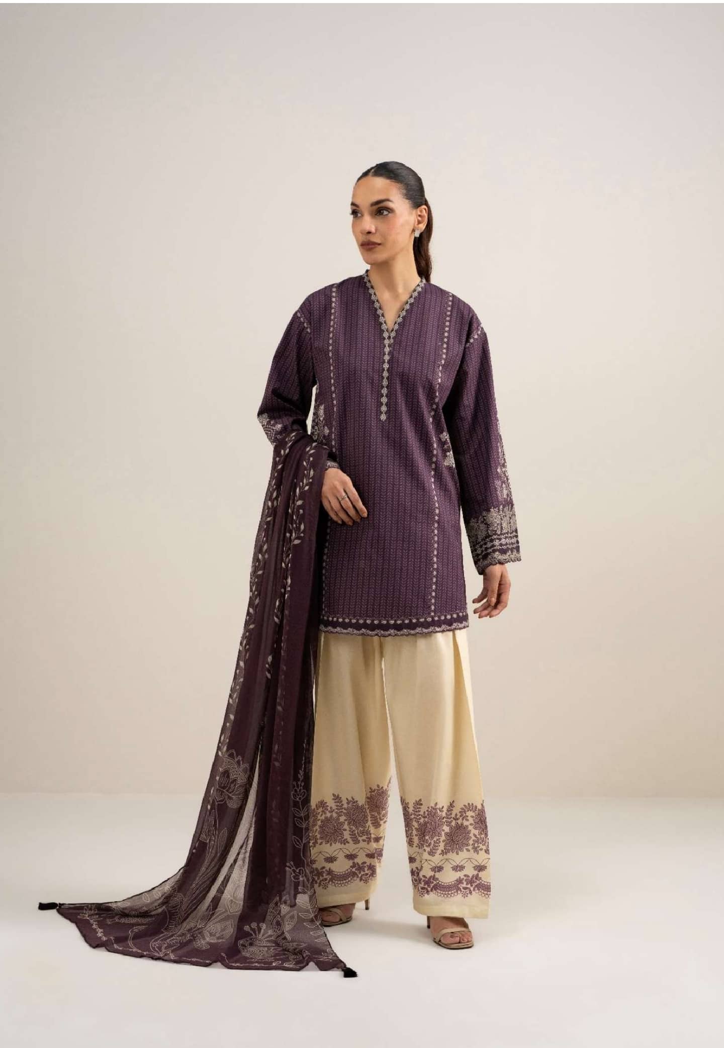 Sapphire Sukoon Luxury Lawn 26/U3P-DYS26V7-107