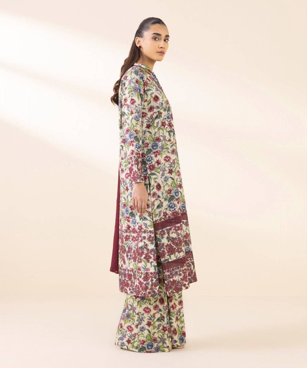 img_sapphire_intermix_awwal_boutique