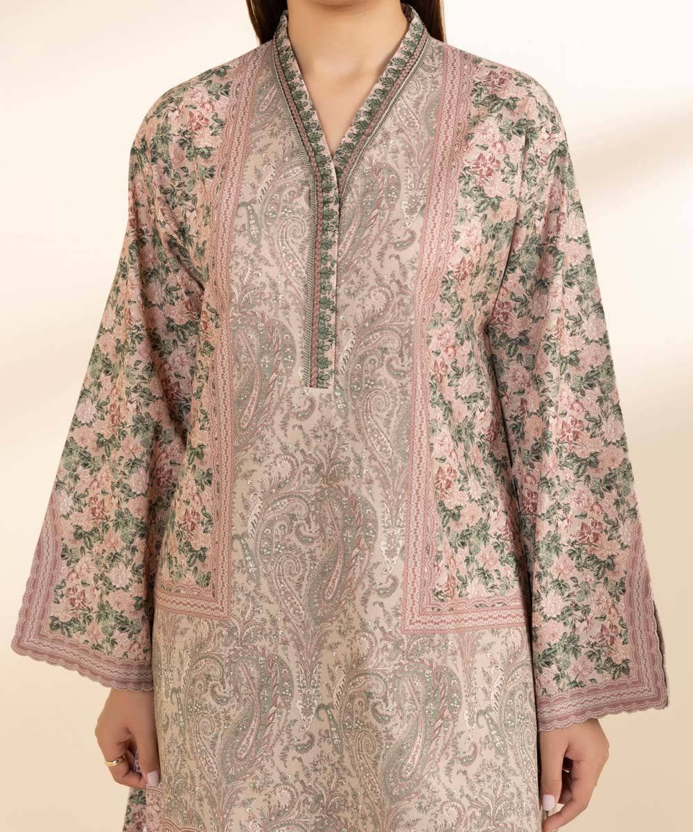 img_sapphire_intermix_awwal_boutique