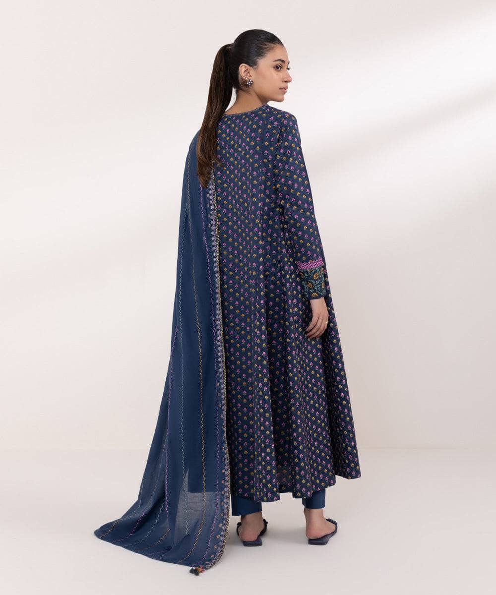 img_sapphire_intermix_awwal_boutique