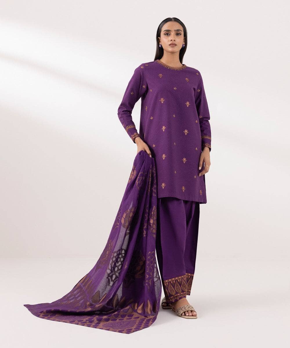 img_sapphire_intermix_awwal_boutique