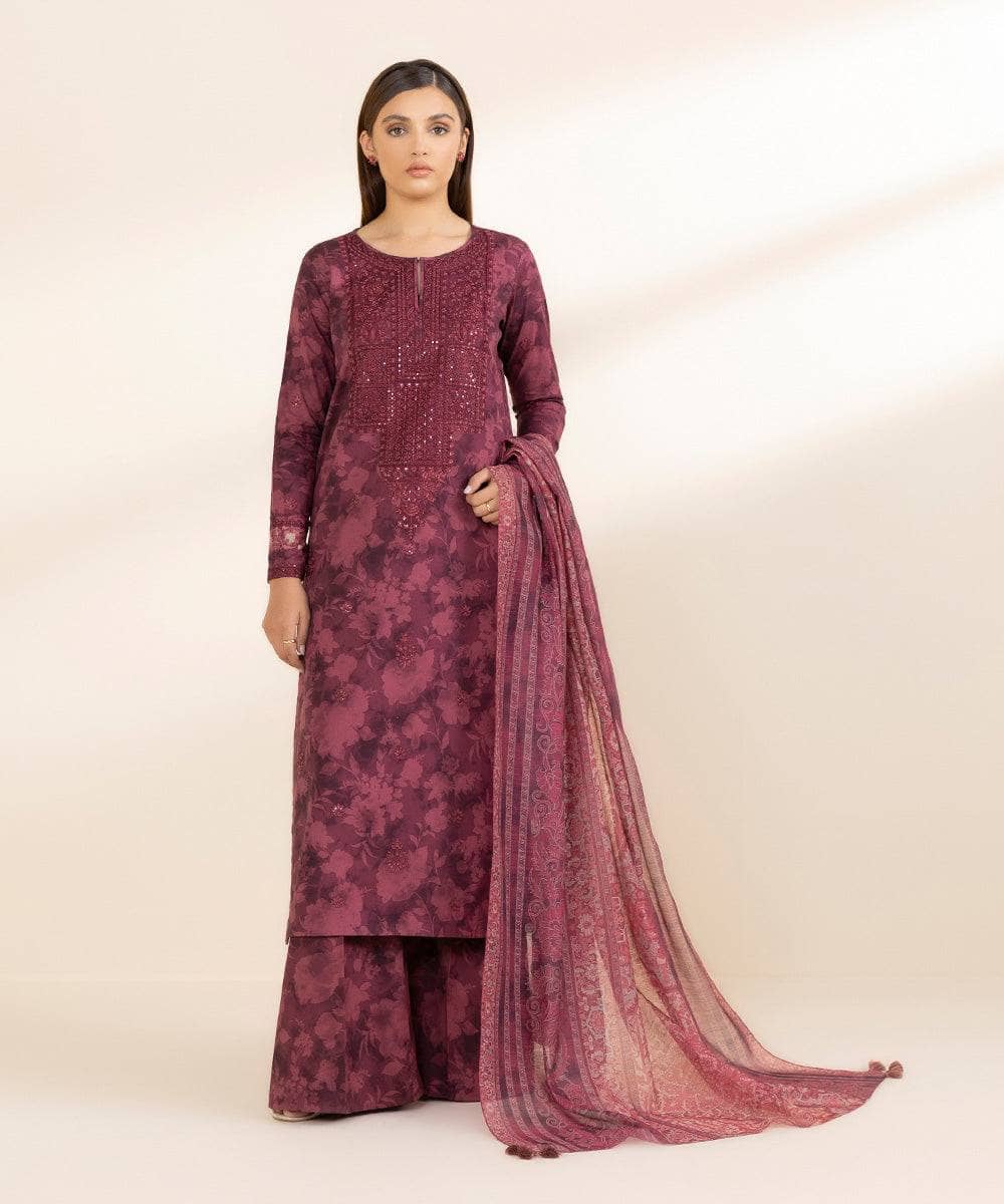 img_sapphire_intermix_awwal_boutique