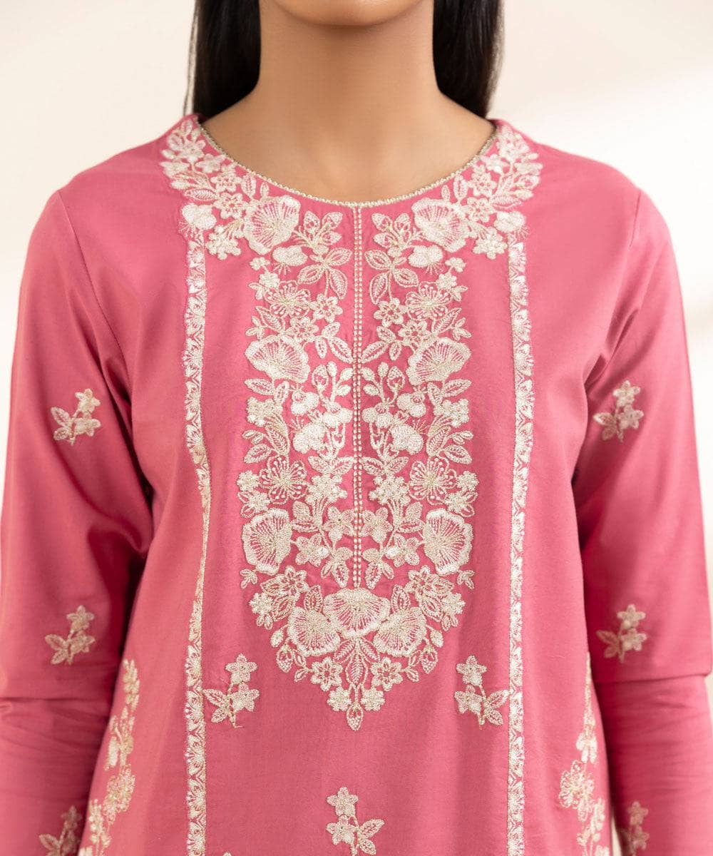 img_sapphire_intermix_awwal_boutique