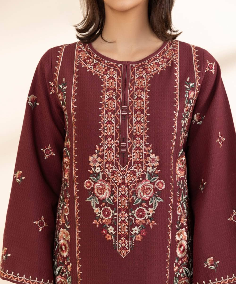 img_sapphire_intermix_awwal_boutique