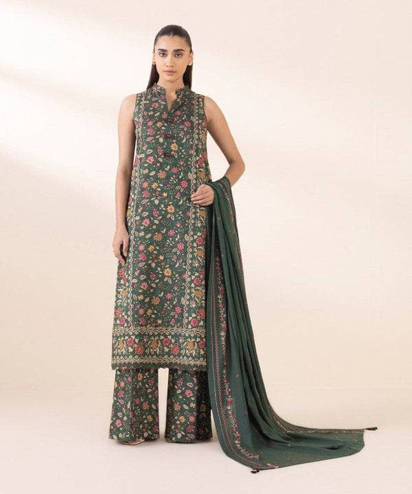 img_sapphire_intermix_awwal_boutique