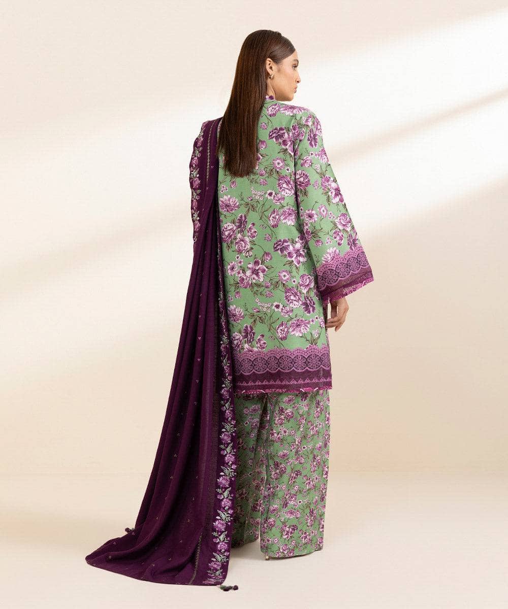img_sapphire_intermix_awwal_boutique