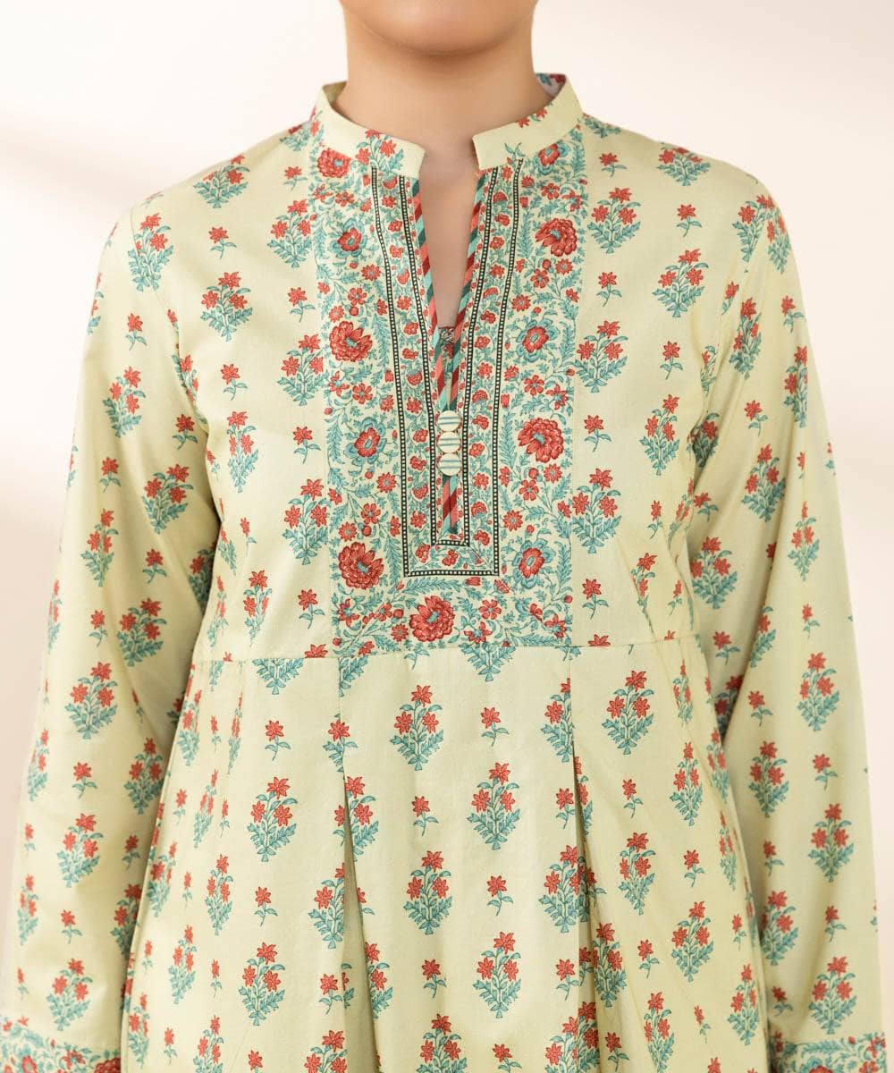 img_sapphire_intermix_awwal_boutique