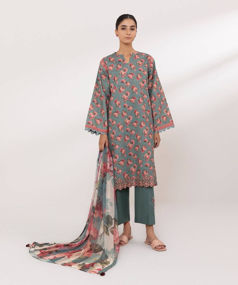 img_sapphire_lawn_24_awwal_boutique