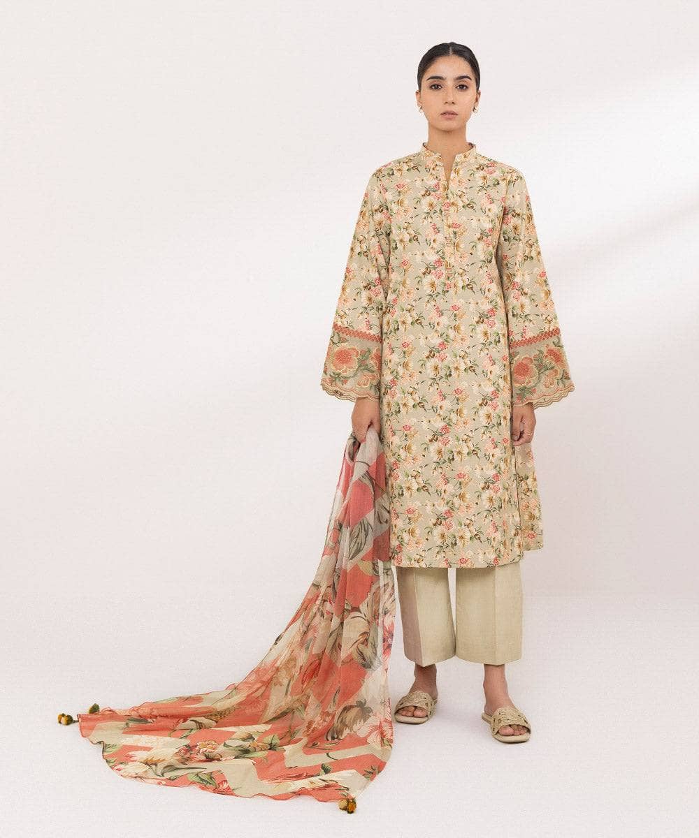 img_sapphire_lawn_24_awwal_boutique