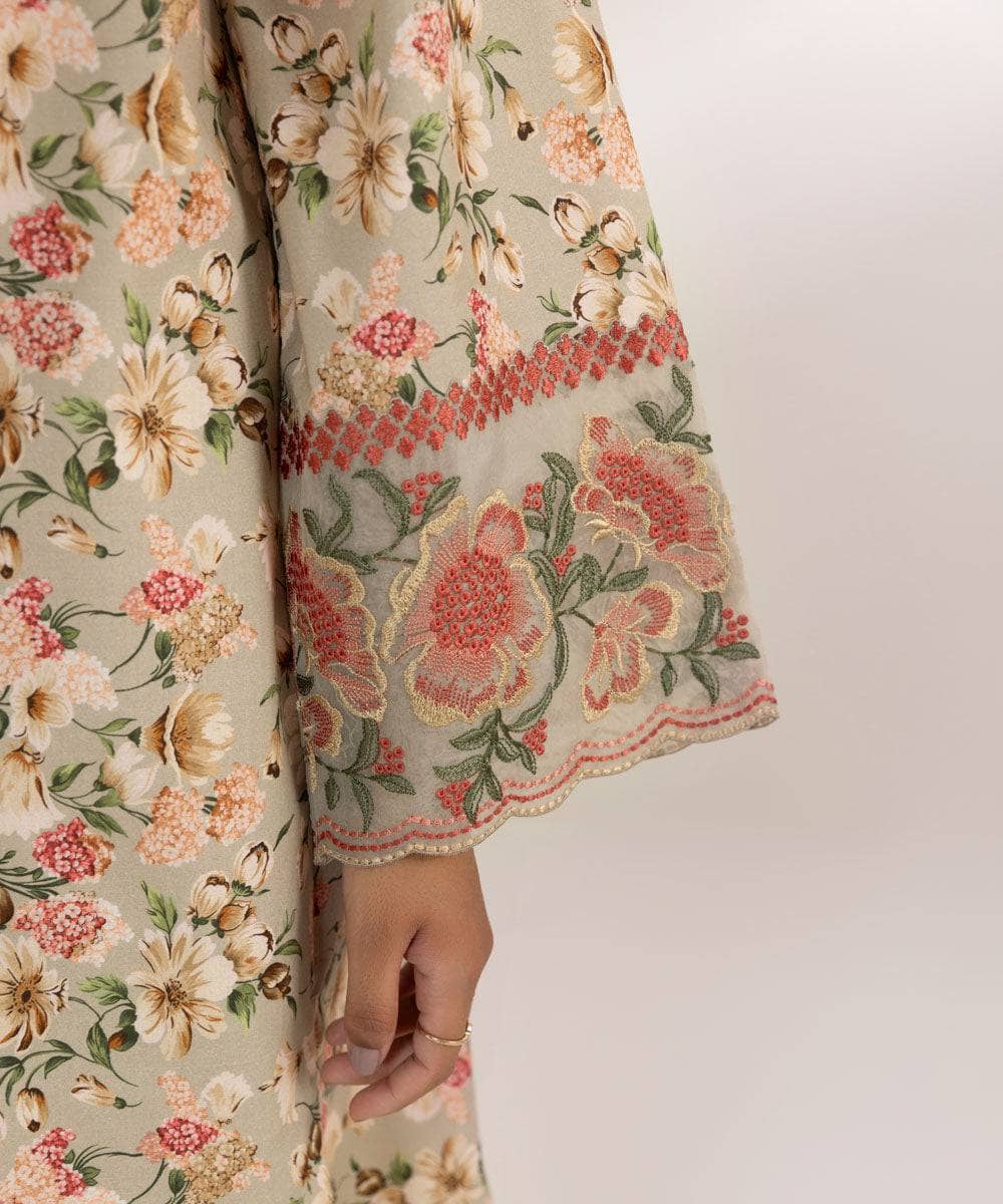 img_sapphire_lawn_24_awwal_boutique