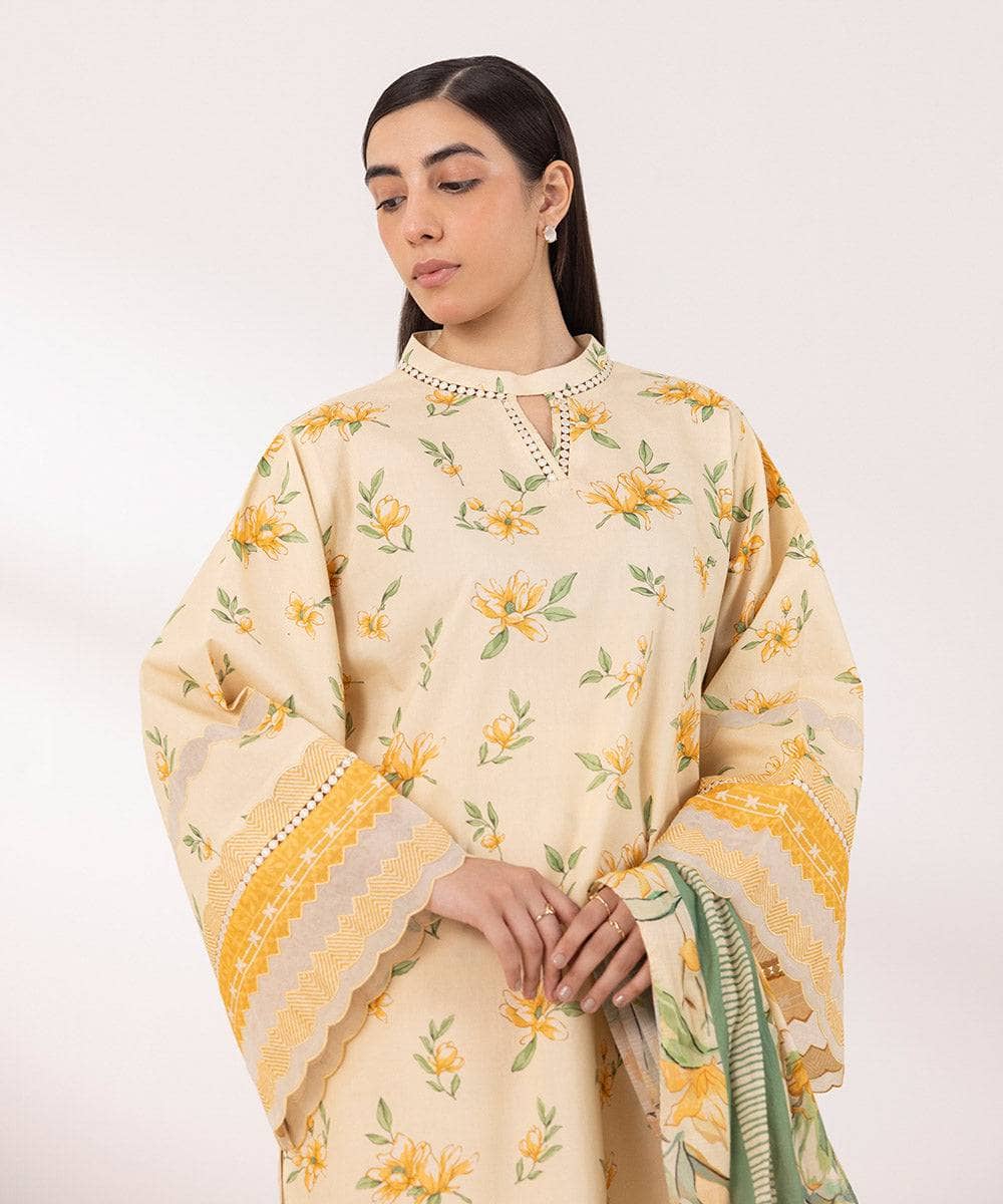 img_sapphire_lawn_24_awwal_boutique