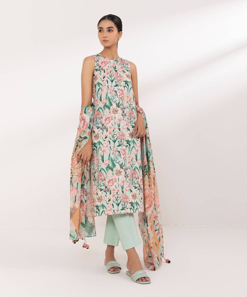 img_sapphire_lawn_24_awwal_boutique