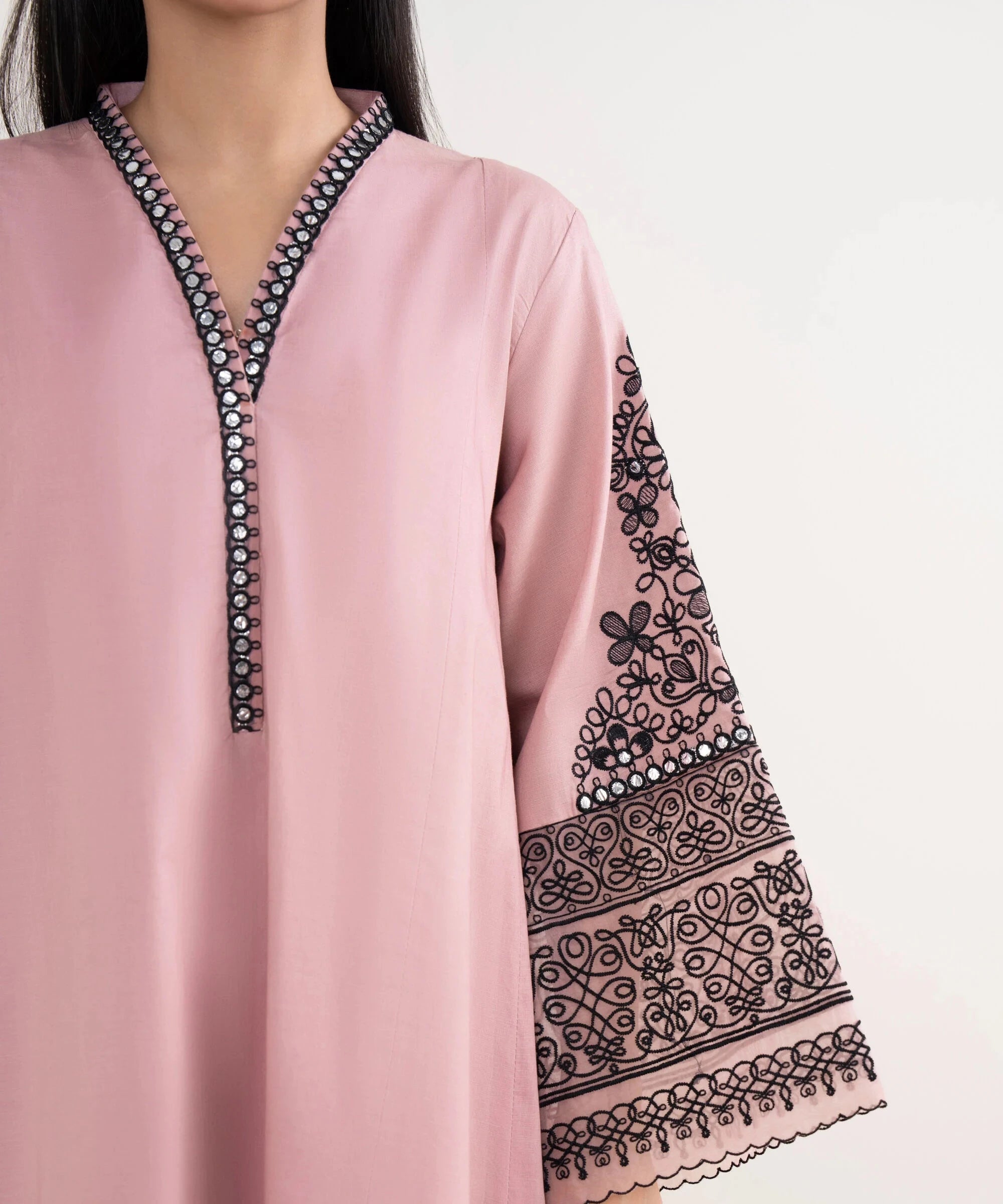 Sapphire Winter Essentials/Embroidered Textured Cotton Suit/U3PEST25-V7-9/Pink