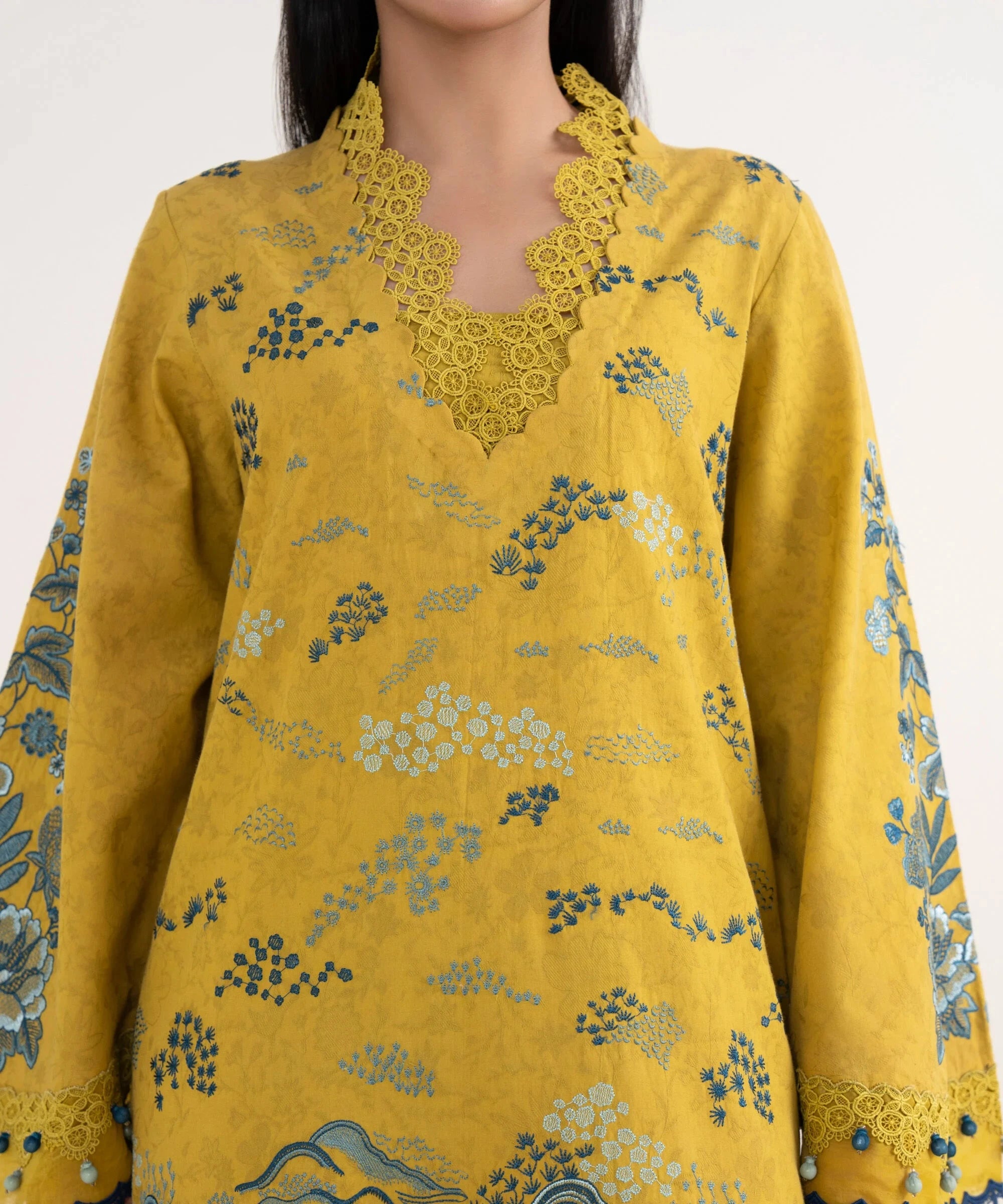 img_sapphire_pre_fall_collection_awwal_boutique