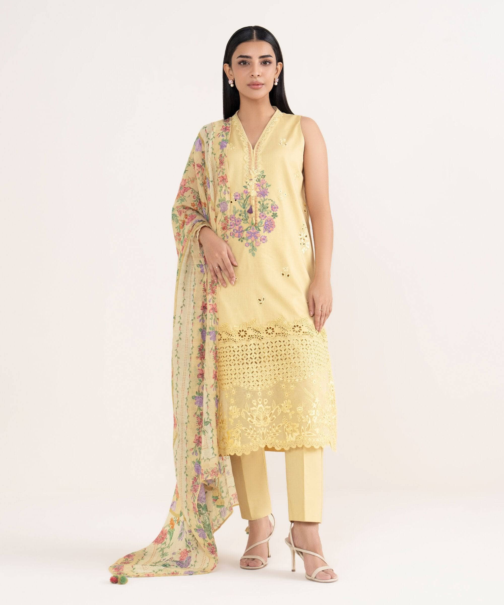 img_sapphire_pre_fall_collection_awwal_boutique