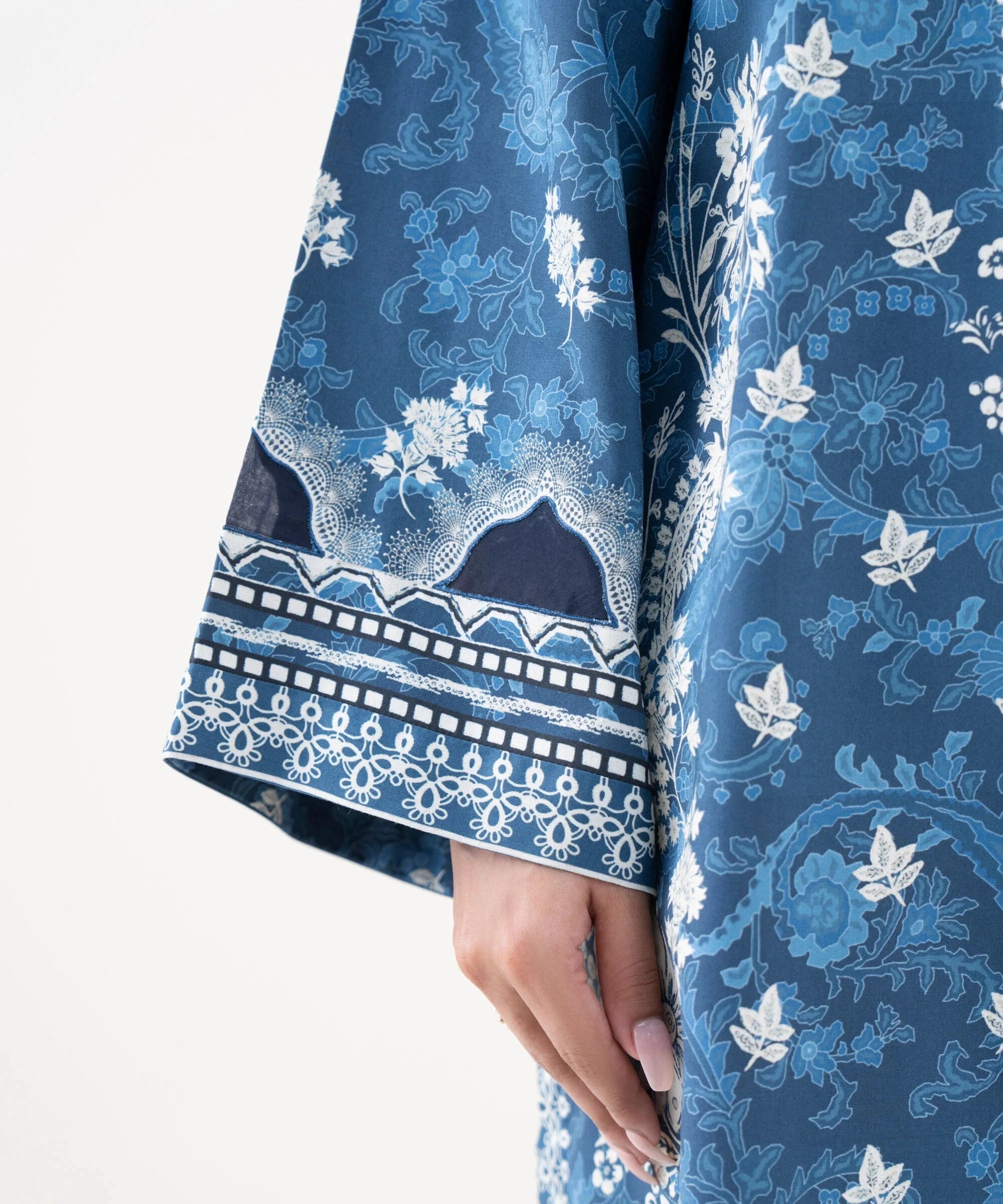 img_sapphire_pre_fall_collection_awwal_boutique