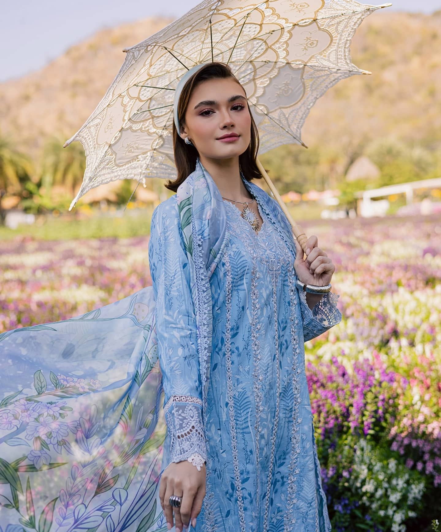 Aabyaan Shezlyn Chikankari Lawn/Sereen