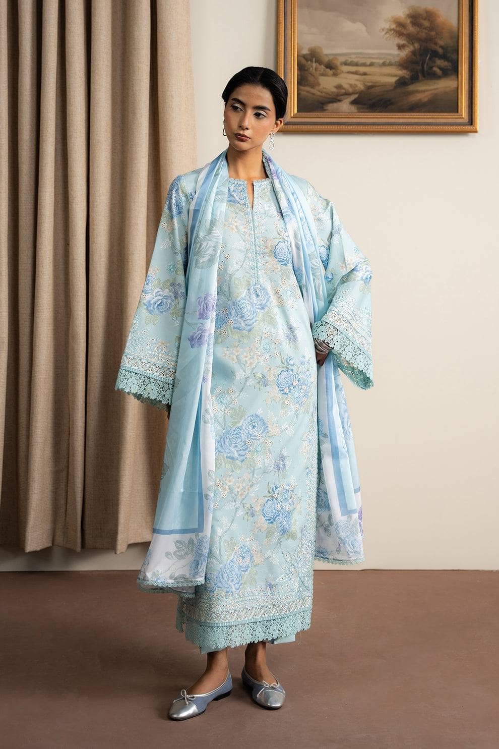 img_afrozeh_ayzel_bare_minimum_awwal_boutique