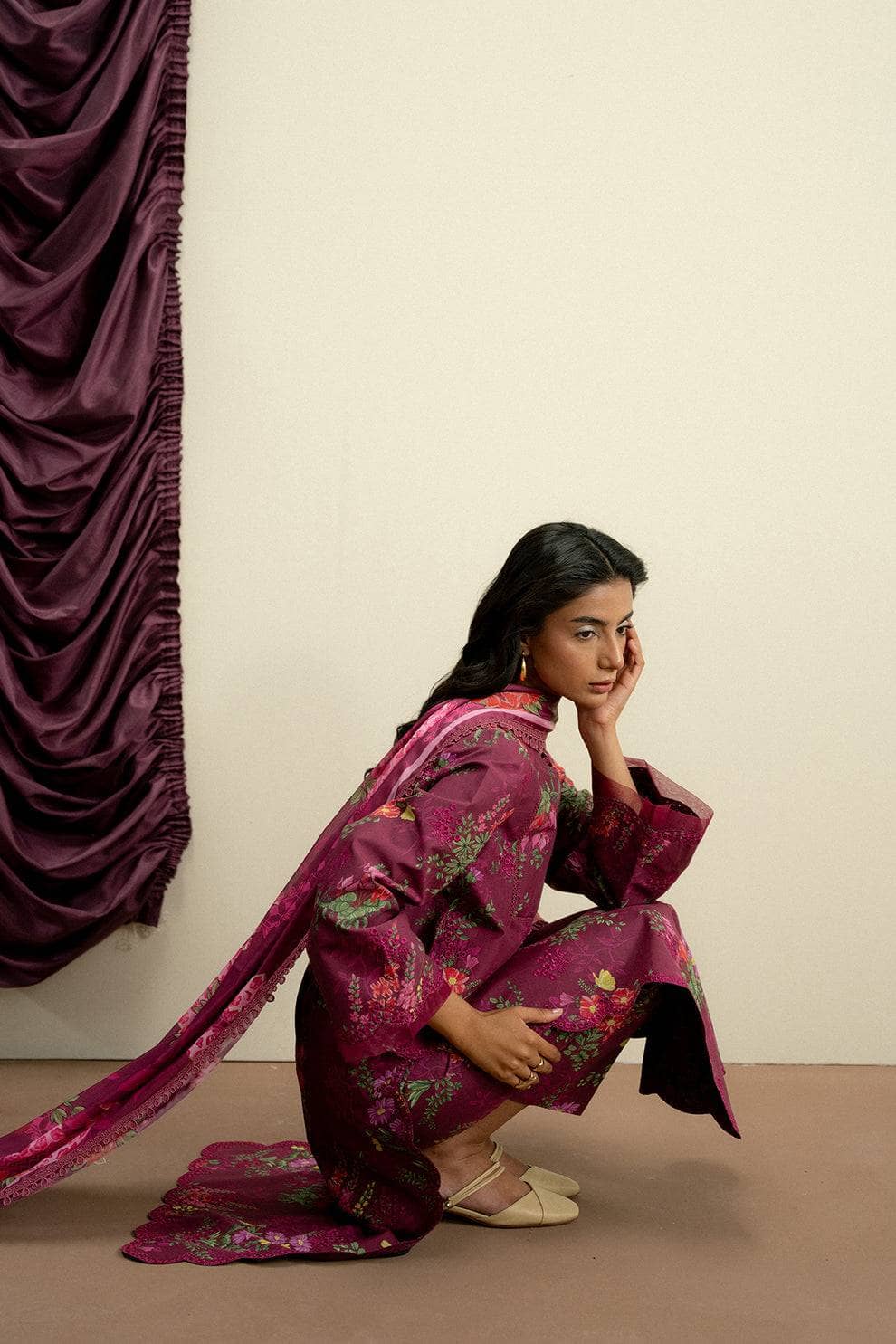 img_afrozeh_ayzel_bare_minimum_awwal_boutique