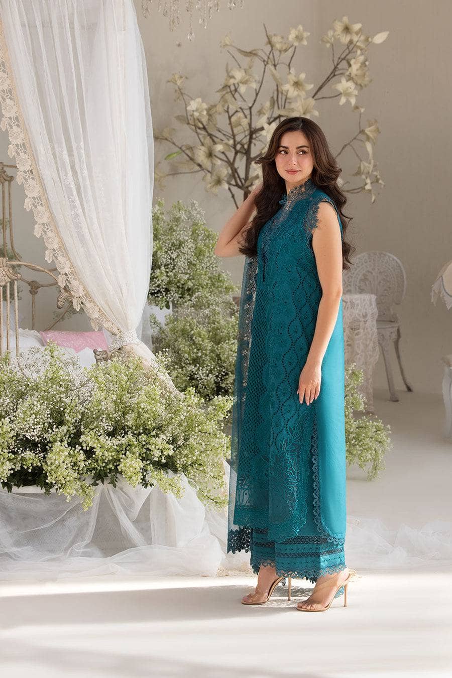 Restocked/Sobia Nazir Lawn 25/2 A