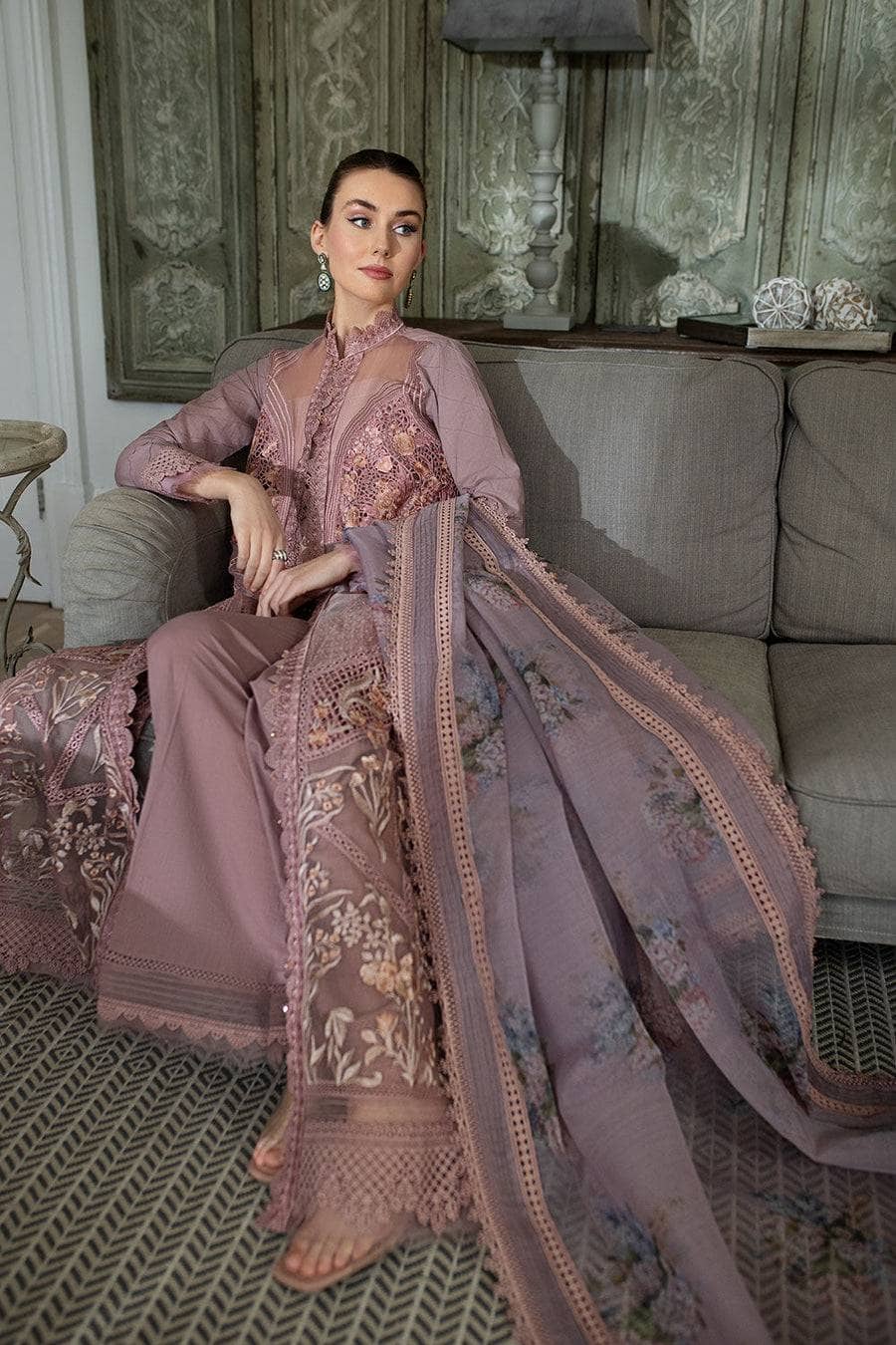 img_sobia_nazir_lawn_24_awwal_boutique