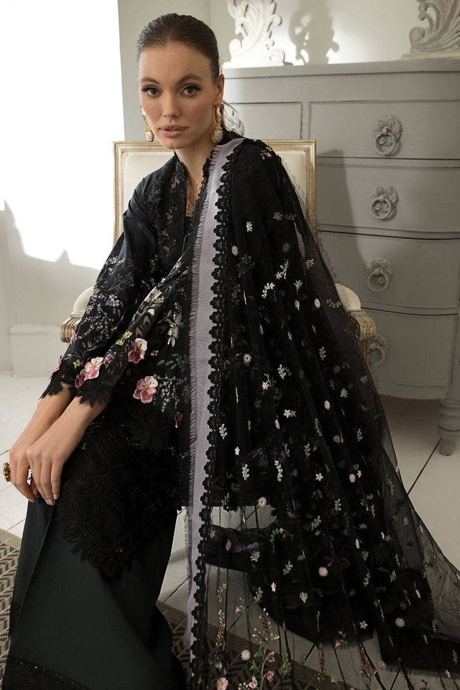 img_sobia_nazir_lawn_24_awwal_boutique