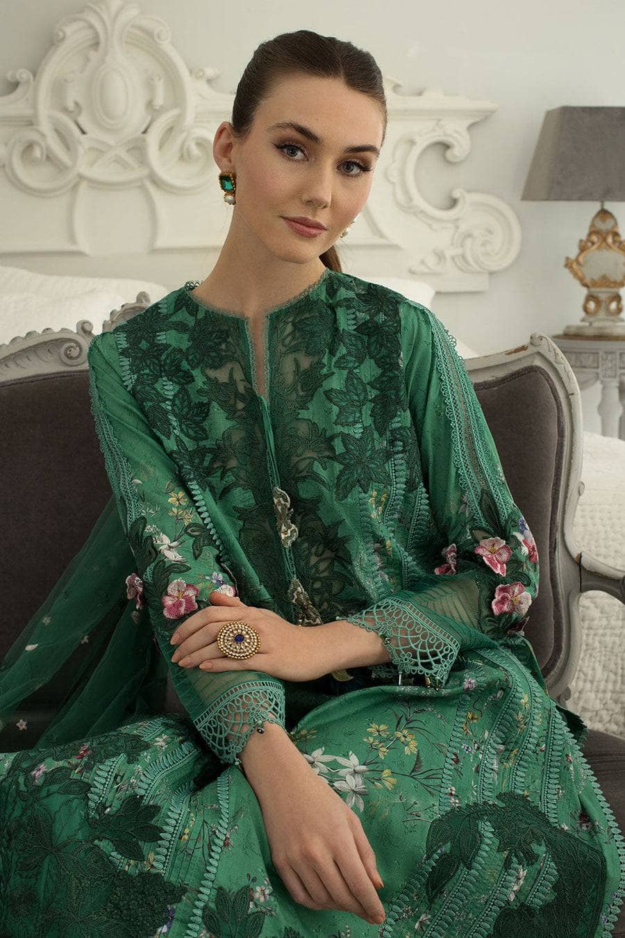 img_sobia_nazir_lawn_24_awwal_boutique