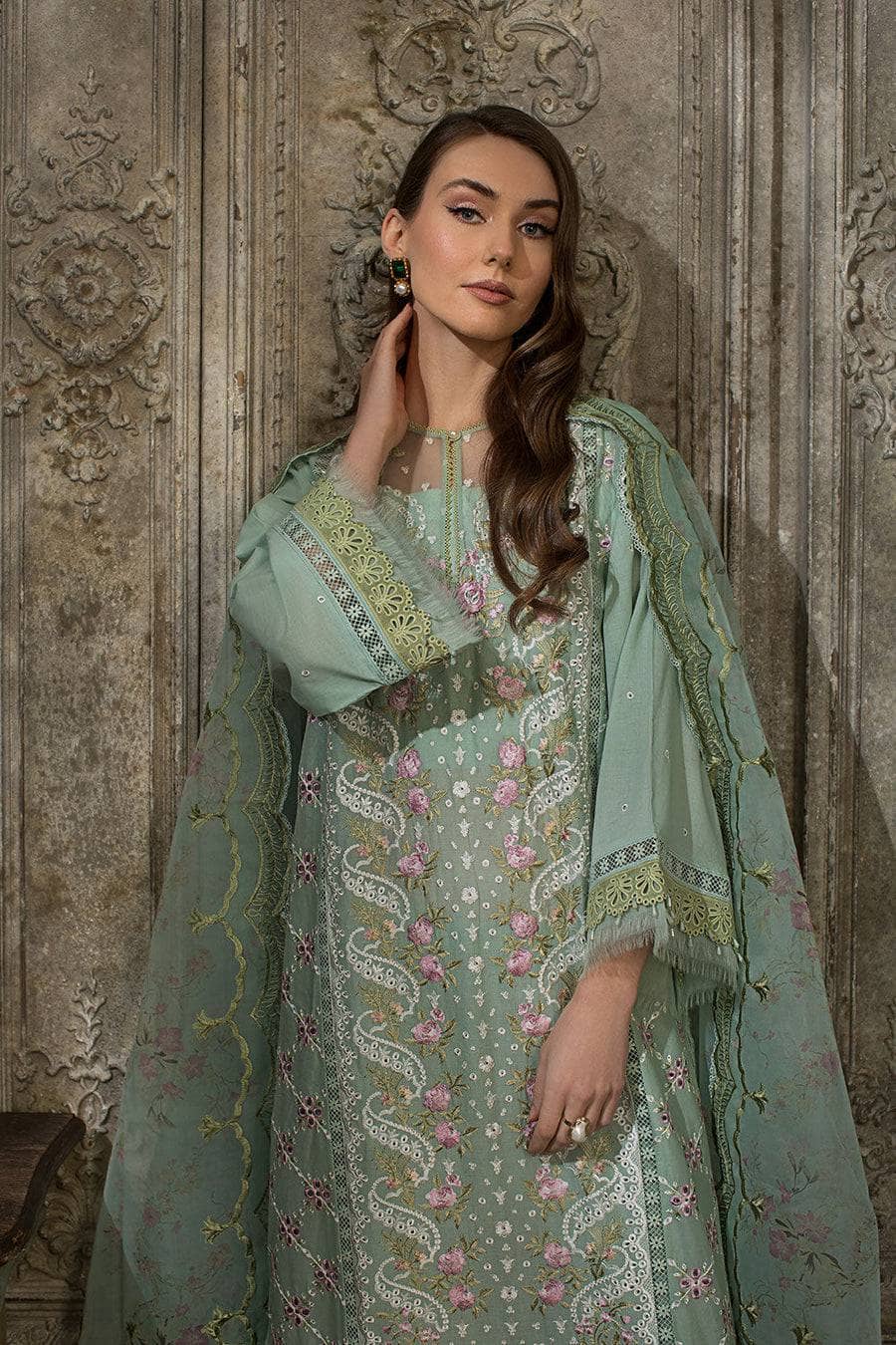 img_sobia_nazir_lawn_24_awwal_boutique