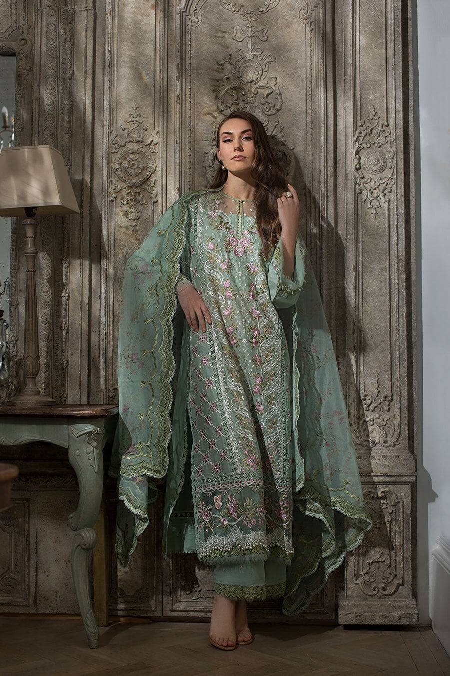 img_sobia_nazir_lawn_24_awwal_boutique