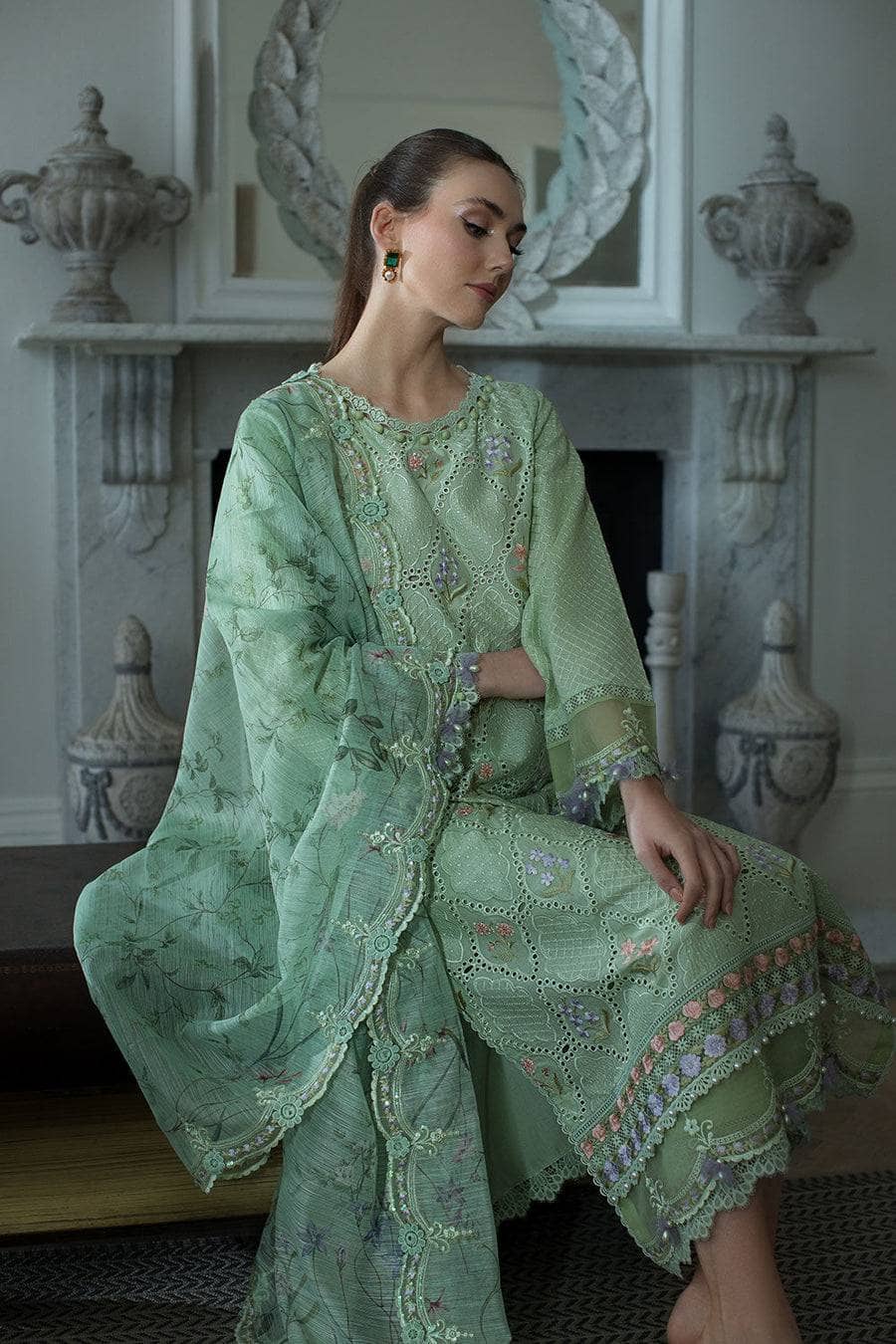 img_sobia_nazir_lawn_24_awwal_boutique