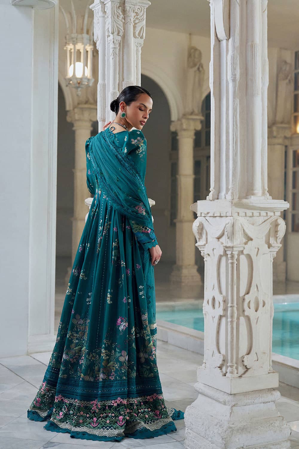 img_sobia_nazir_lawn_26_awwal_boutique