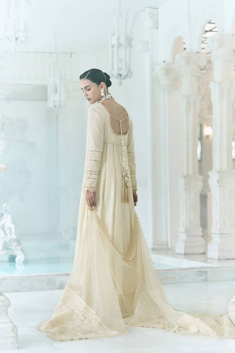 img_sobia_nazir_lawn_26_awwal_boutique