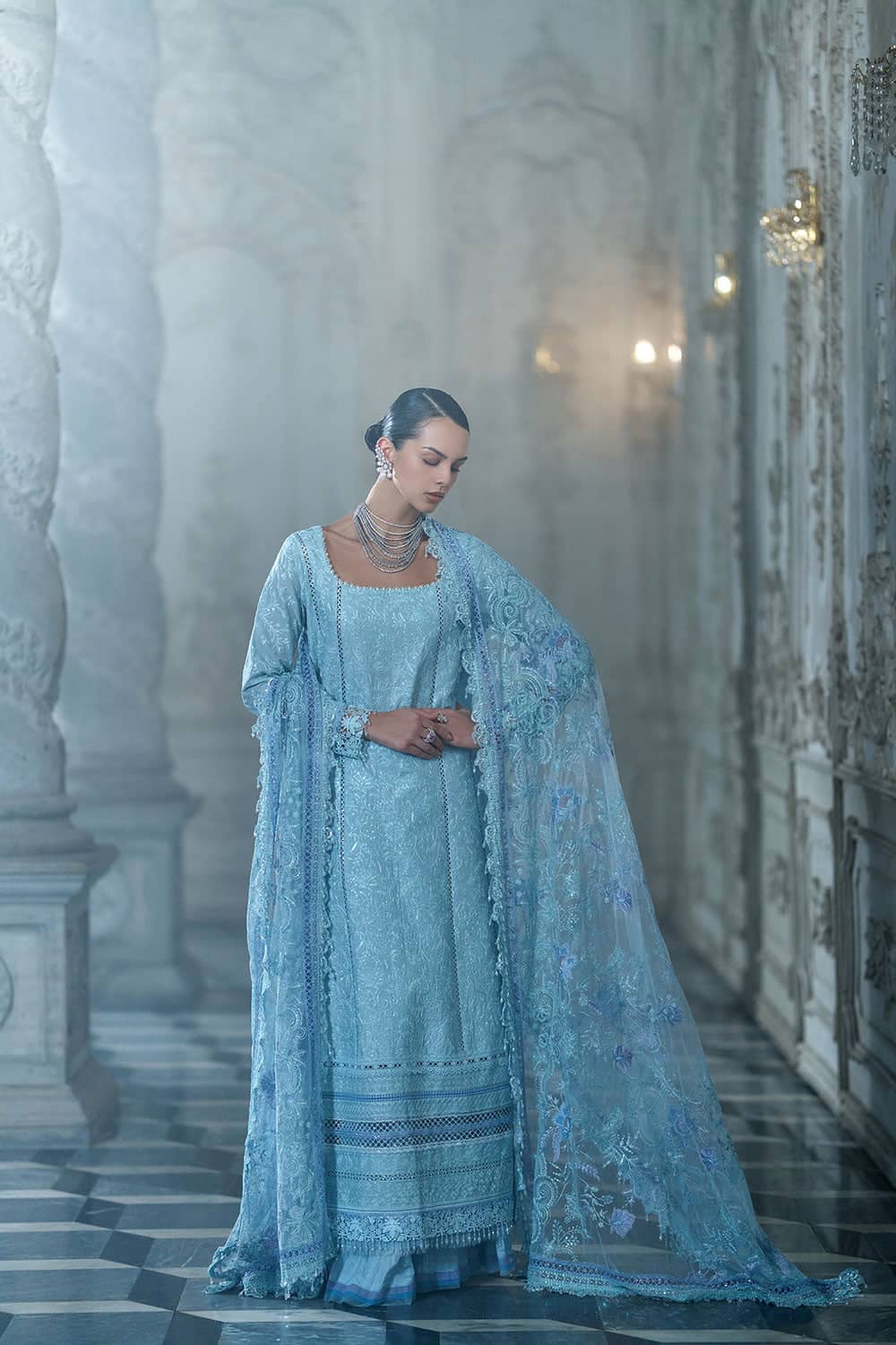 img_sobia_nazir_lawn_26_awwal_boutique