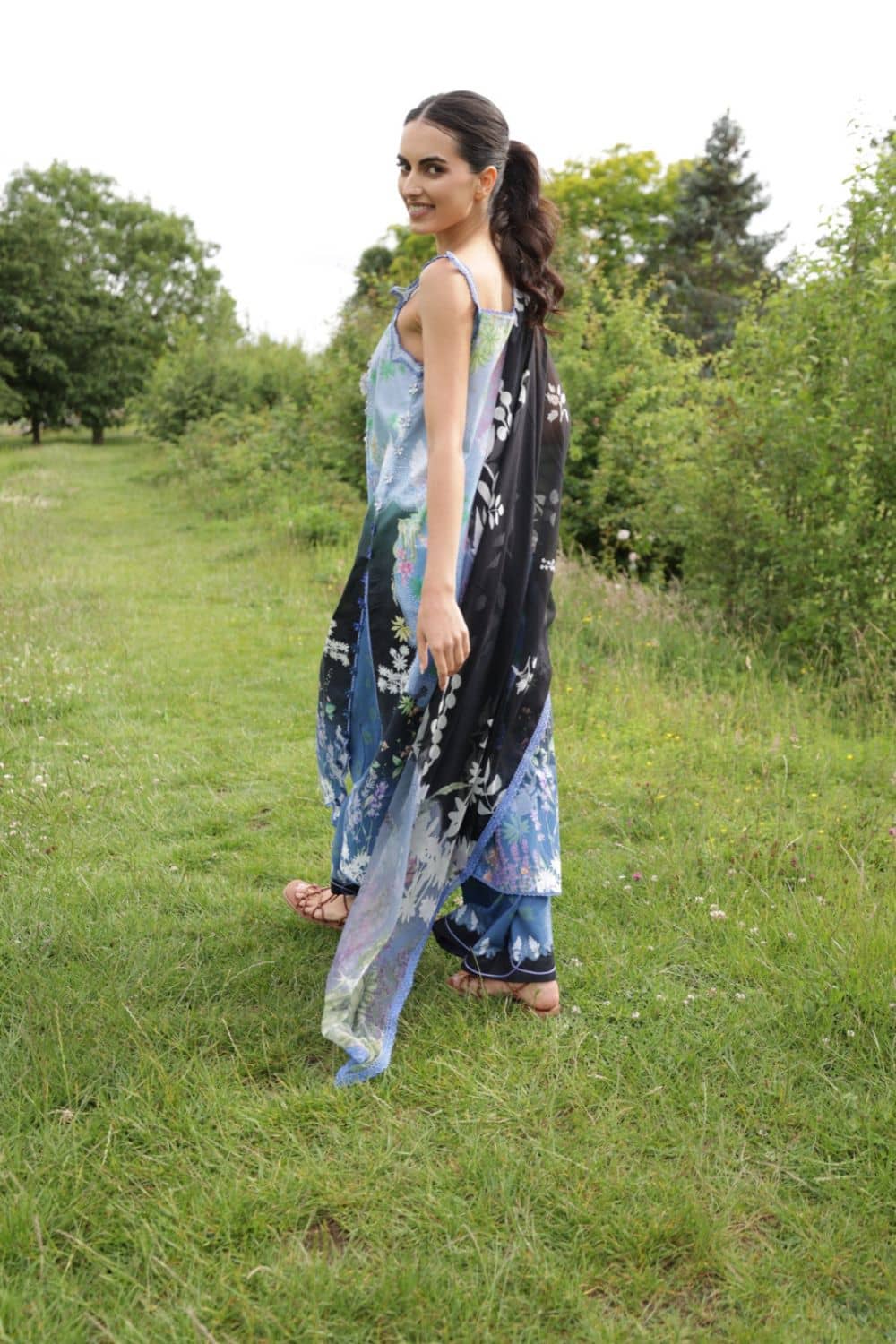 img_sobia_nazir_prihts_awwal_boutique