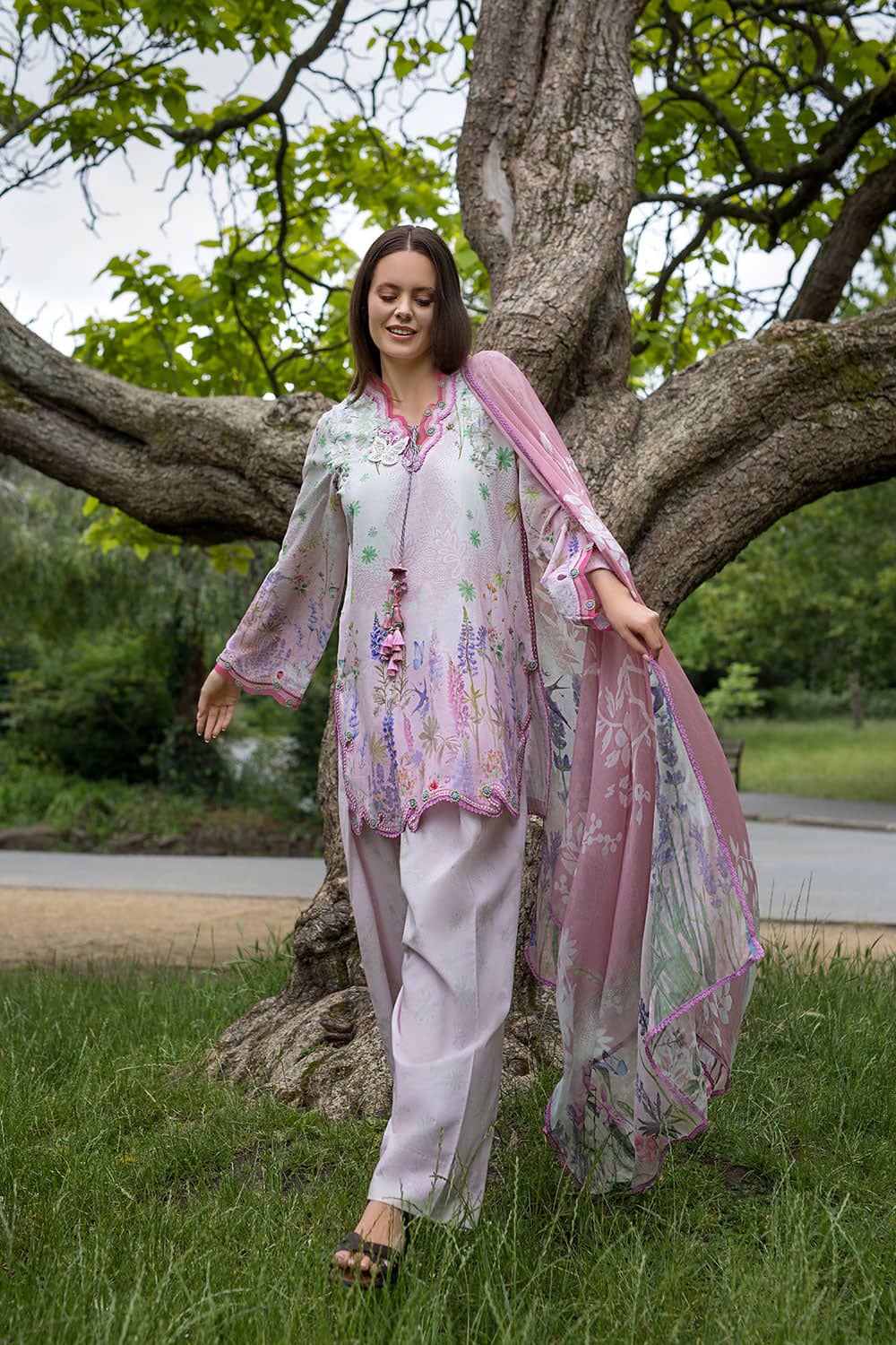 img_sobia_nazir_coco_prints_awwal_boutique