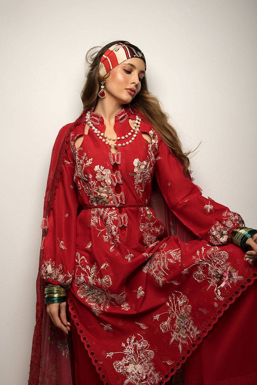 img_sobia_nazir_vital_lawn_23_awwal_boutique