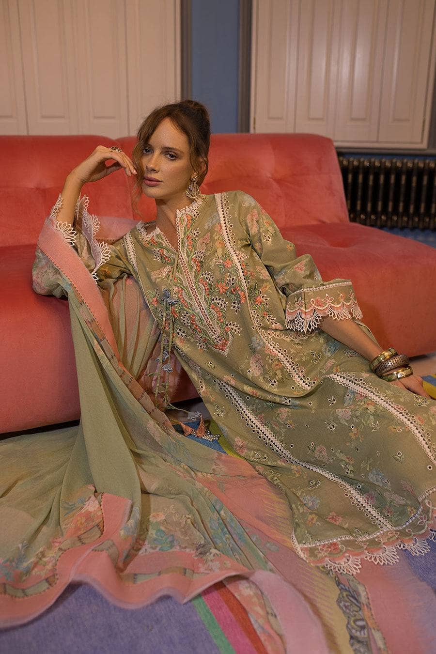img_sobia_nazir_vital_lawn_24_awwal_boutique