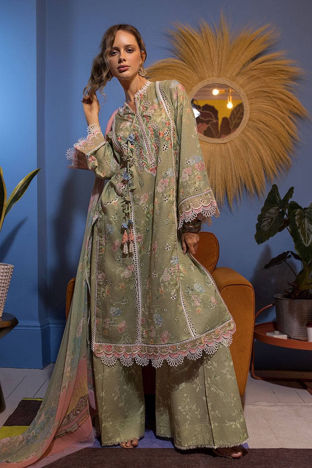 img_sobia_nazir_vital_lawn_24_awwal_boutique