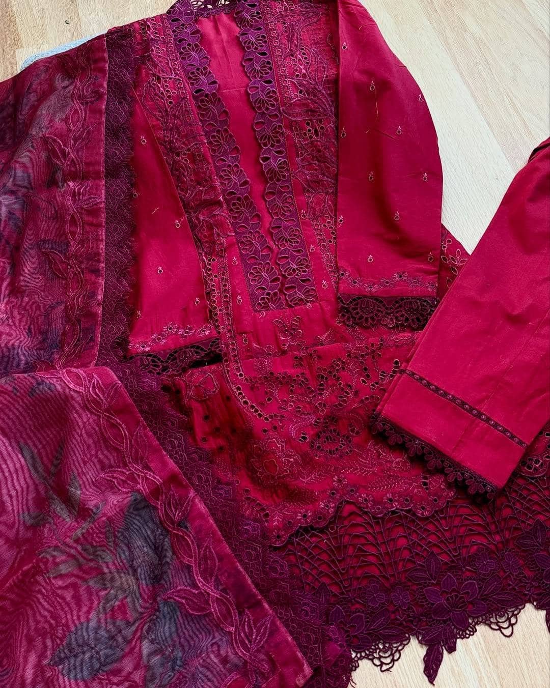 Stitched Look of Unstitched Sobia Nazir Lawn 25/3A/Size - XL L M S