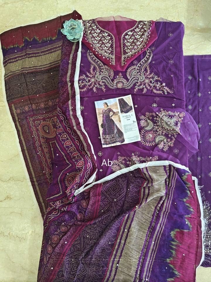 img_maria_b_lawn_awwal_boutique