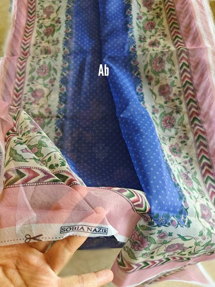 img_sobia_nazir_lawn_23_awwal_boutique