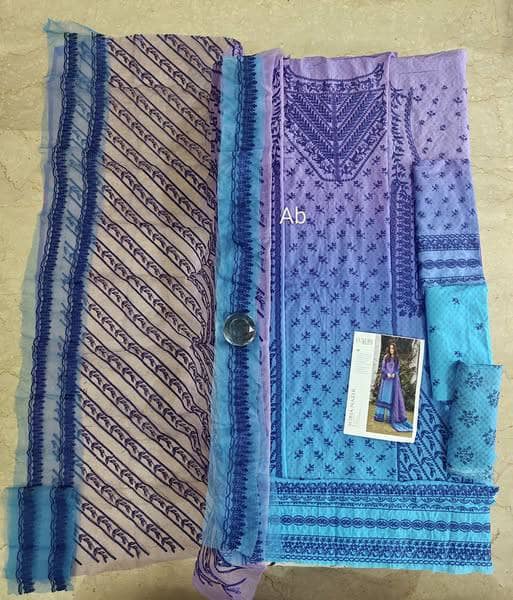 img_sobia_nazir_lawn_awwal_boutique