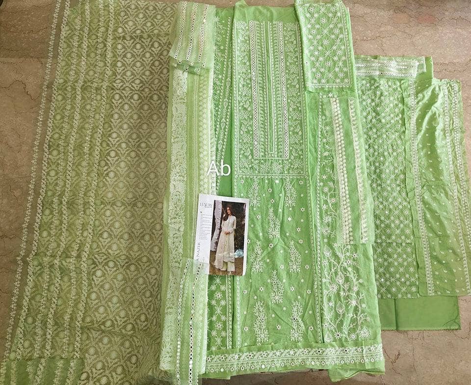 img_sobia_nazir_lawn_awwal_boutique