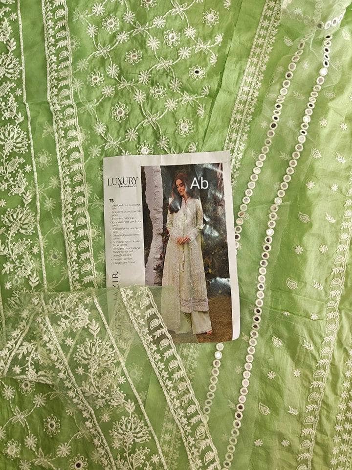 Open Pic/Sobia Nazir Lawn/7B